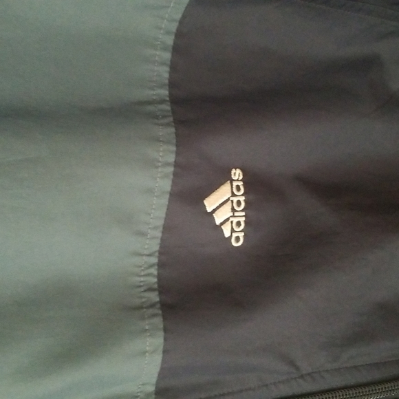 Adidas mens windbreaker. - Picture 2 of 6